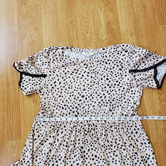 Amaryllis Tiered Tulip-Sleeve Shift Dress Sz Med - Picture 10 of 14